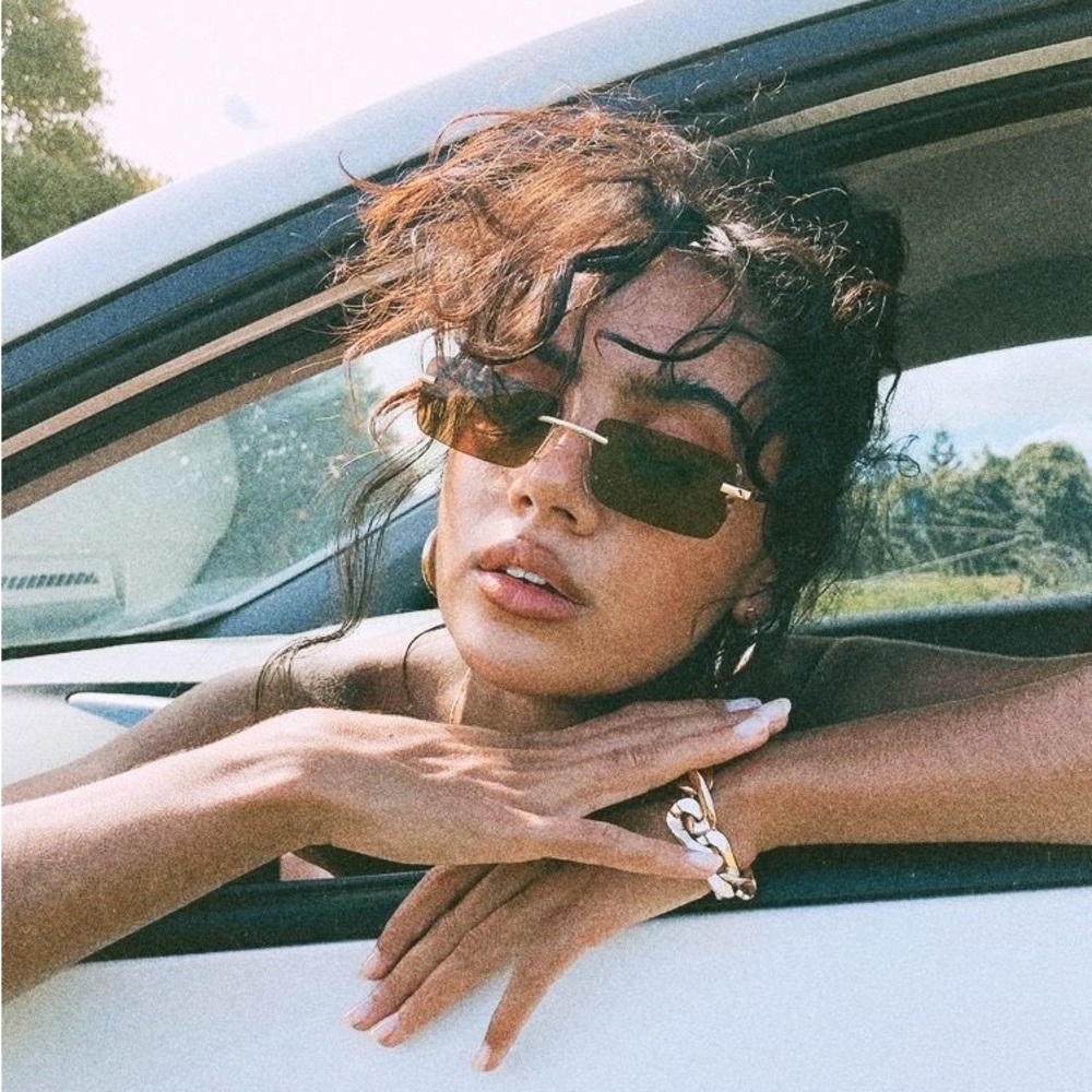 Trendy Y2K Rectangle Sunglasses with Gold Hardware